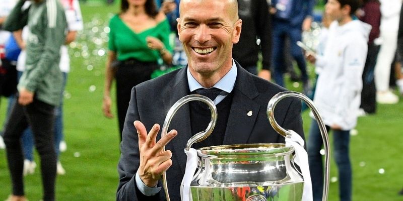 Zidane im ắng và trở lại đầy bất ngờ
